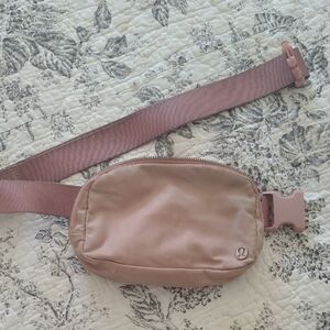 Lululemon Dusty Rose Adjustable Belt Bag